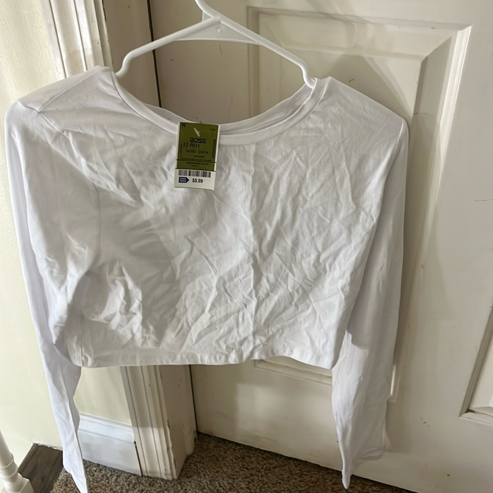 Cropped white long sleeve shirt